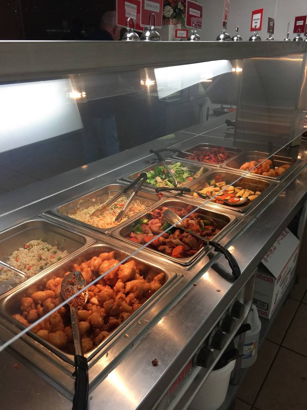 Changs Chinese Buffet | restaurant | 9140 N 43rd Ave, Glendale, AZ 85302, USA | 6239306888 OR +1 623-930-6888