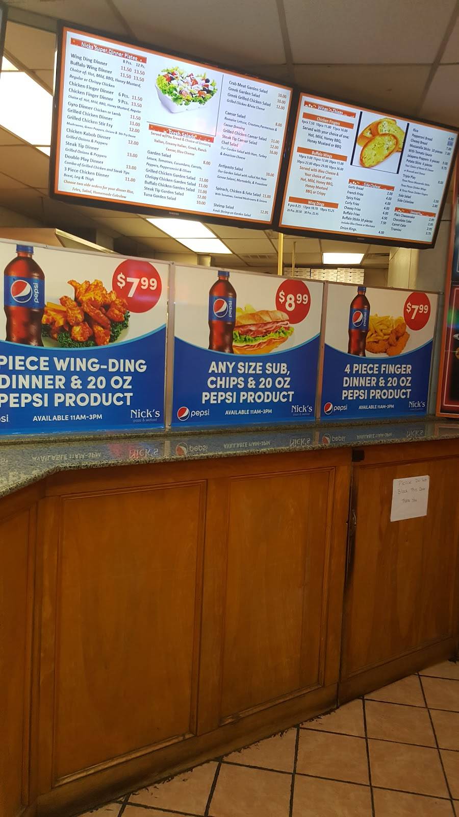 Nicks Pizza & Seafood | restaurant | 1143 Blue Hill Avenue, Dorchester Center, MA 02124, USA | 6172828805 OR +1 617-282-8805