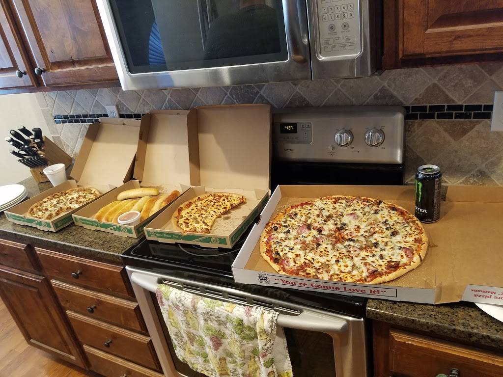 Gambinos Pizza | meal delivery | 1208 Front St, Tonganoxie, KS 66086, USA | 9138452242 OR +1 913-845-2242