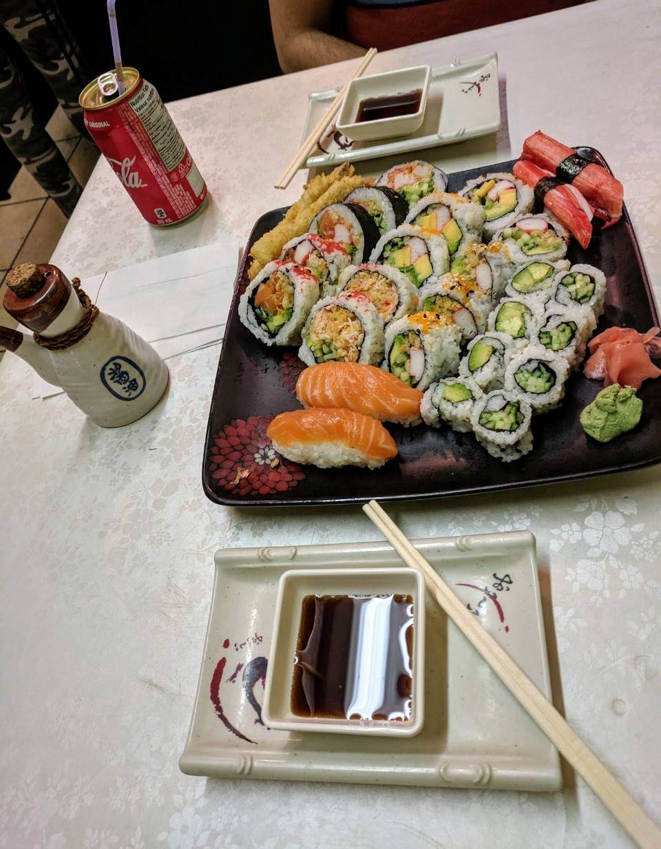 Sushi Hoshimi | restaurant | 6573 Avenue Somerled, Montréal, QC H4V 1S9, Canada | 5144194119 OR +1 514-419-4119