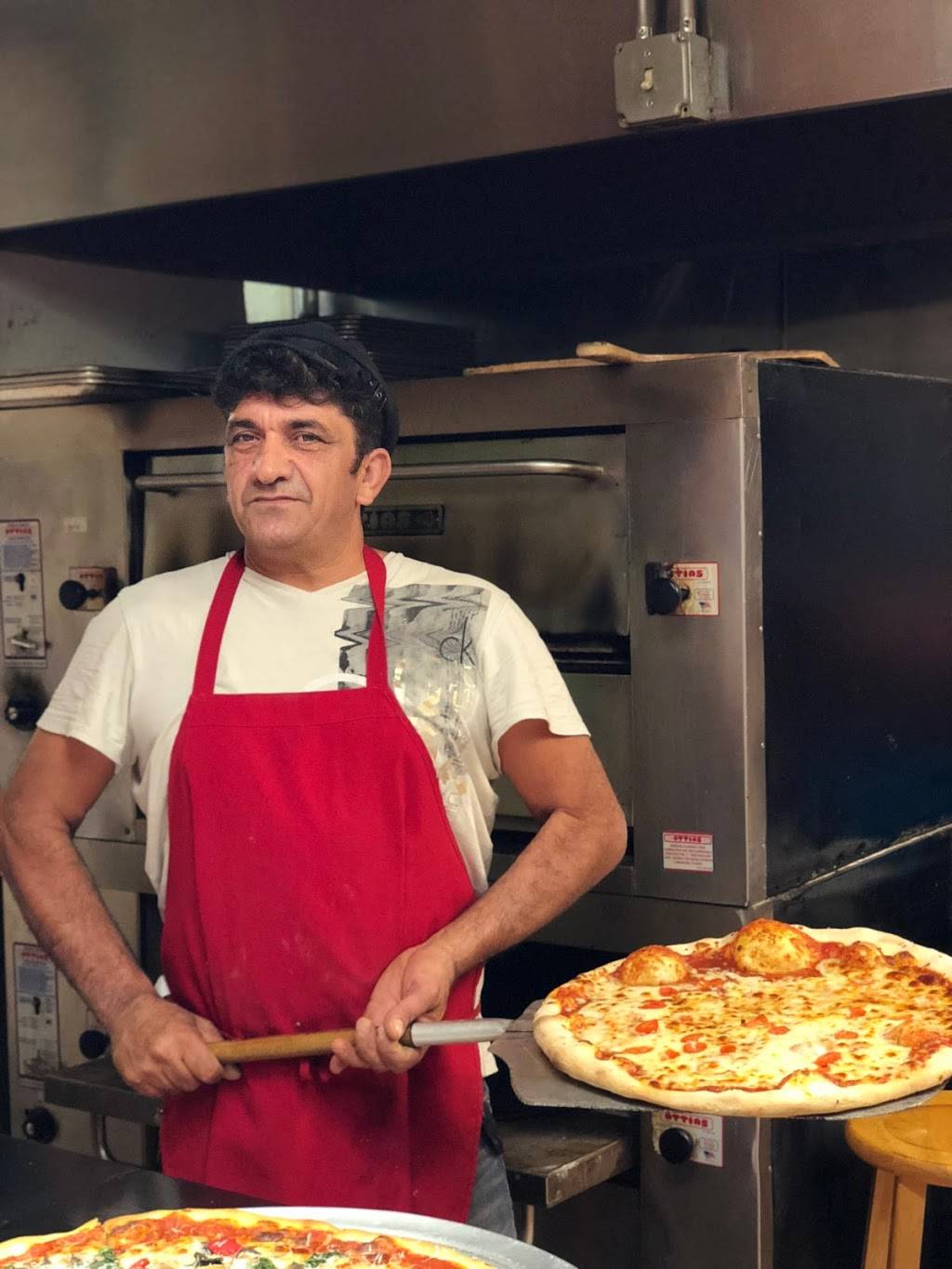 Sicilias Pizza - Italian New York Style Pizza | restaurant | Lake Worth, FL 33463, USA | 5616194939 OR +1 561-619-4939