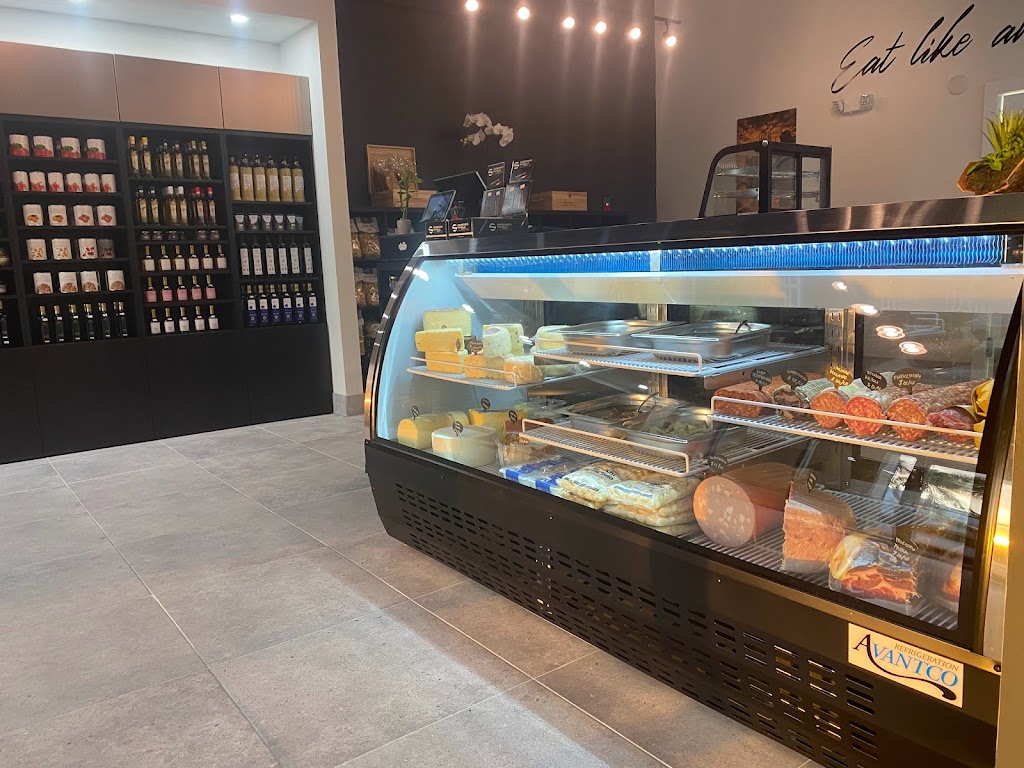 DI GUSTO Italian Deli and Tasting | restaurant | 4180 Tamiami Trail N, Naples, FL 34103, USA | 2392289414 OR +1 239-228-9414