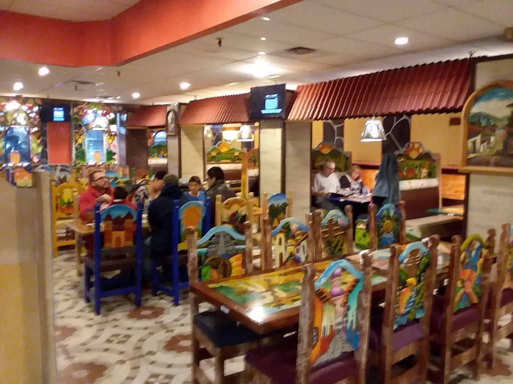 Fiesta Tequila Bar & Grill | restaurant | 1060 W Riverside Blvd, Rockford, IL 61103, USA | 8157088836 OR +1 815-708-8836