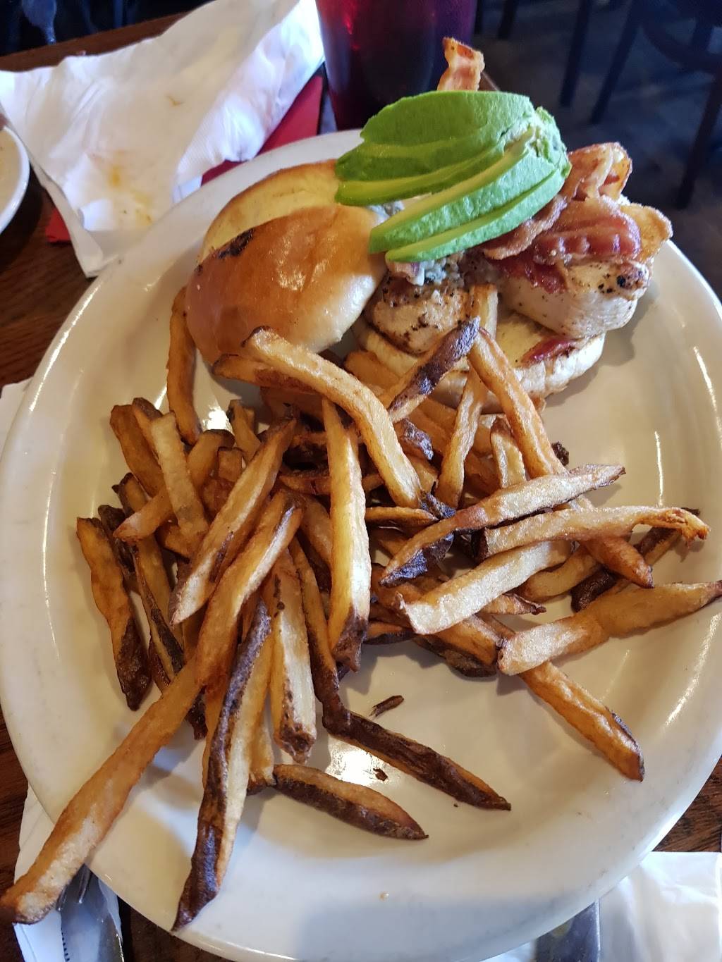 Bryan’s American Grille | night club | 2009 Ogden Ave, Downers Grove, IL 60515, USA | 6307259110 OR +1 630-725-9110