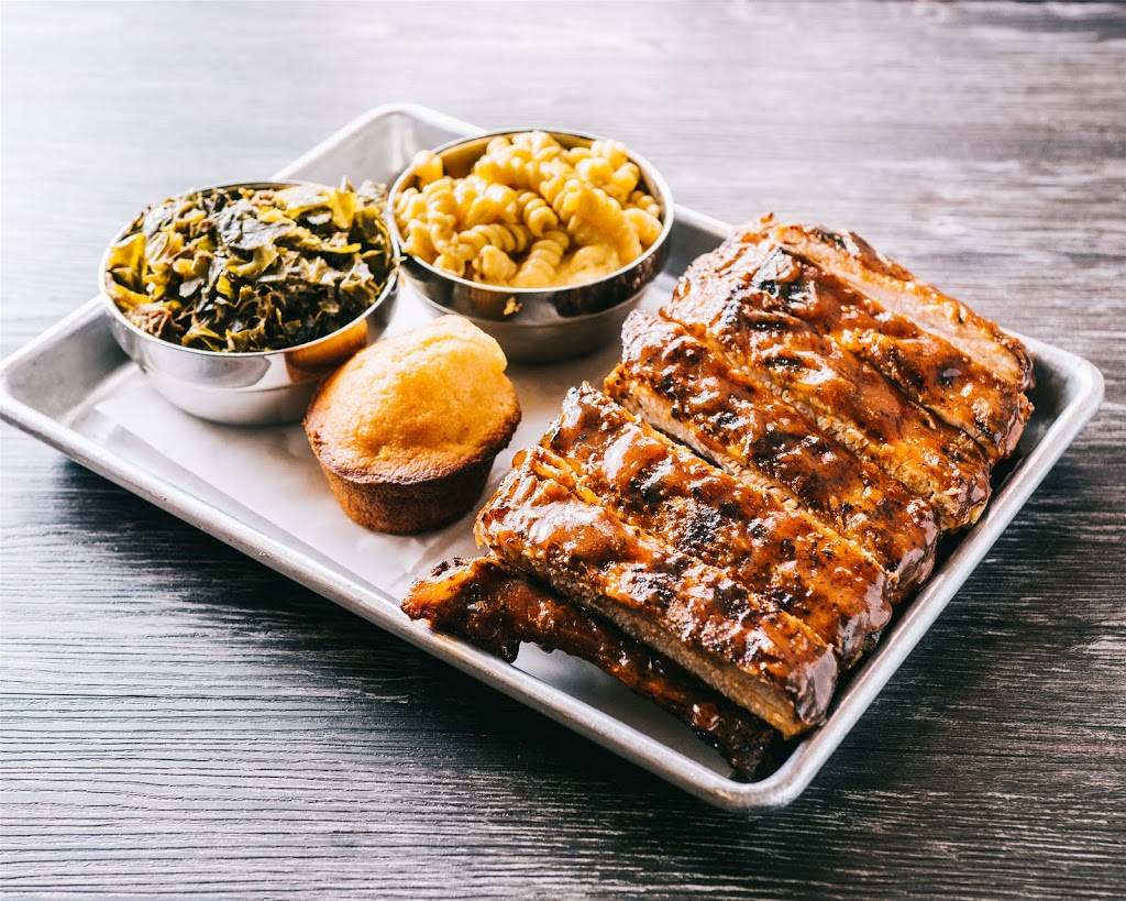 Bells Kitchen And Smokehouse | restaurant | 976 Hempstead Turnpike, Franklin Square, NY 11010, USA | 5164923557 OR +1 516-492-3557