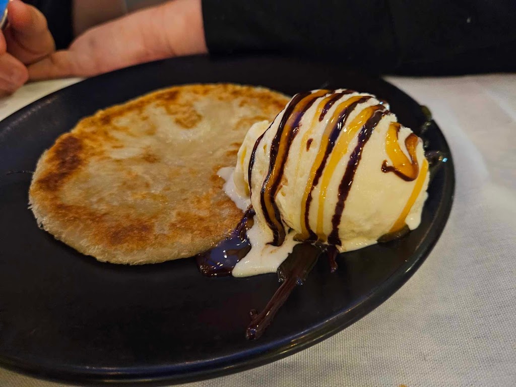 Mini Momo | restaurant | 2441 NW 43rd St, Gainesville, FL 32606, USA | 3524514899 OR +1 352-451-4899