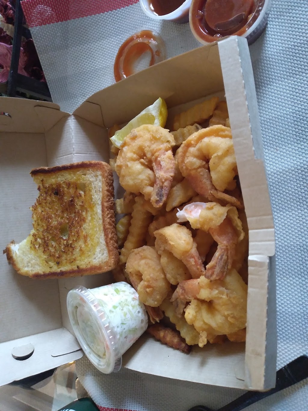 Cajun Crave | restaurant | 7165 10th St N, Oakdale, MN 55128, USA | 6517143955 OR +1 651-714-3955