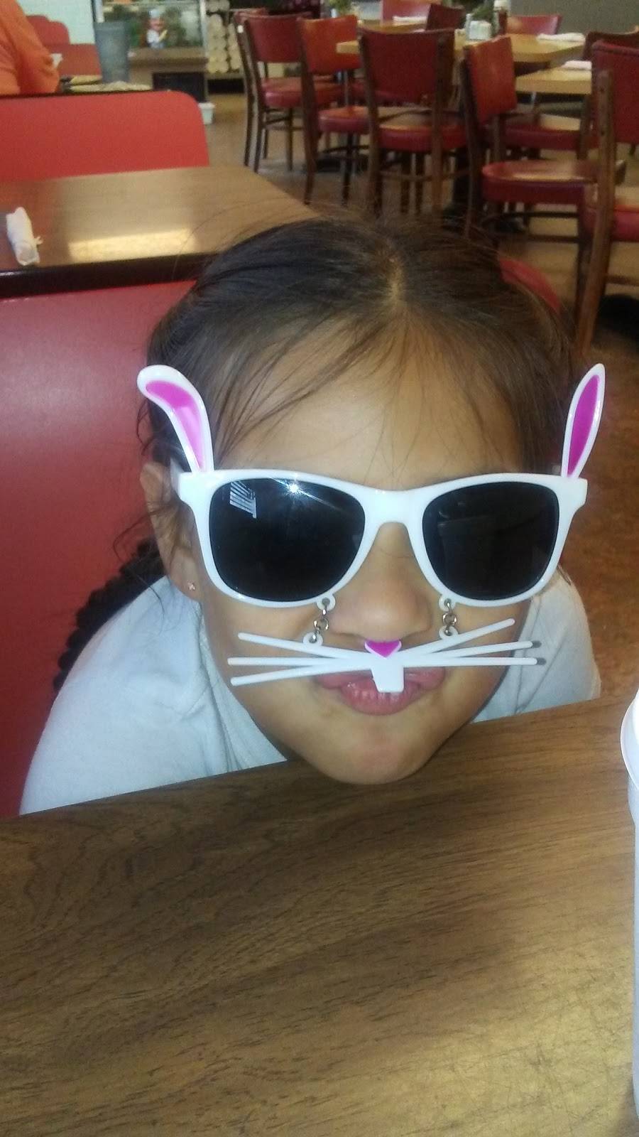 Glorias Restaurant | restaurant | 4816 US-17, Bowling Green, FL 33834, USA | 8633759955 OR +1 863-375-9955