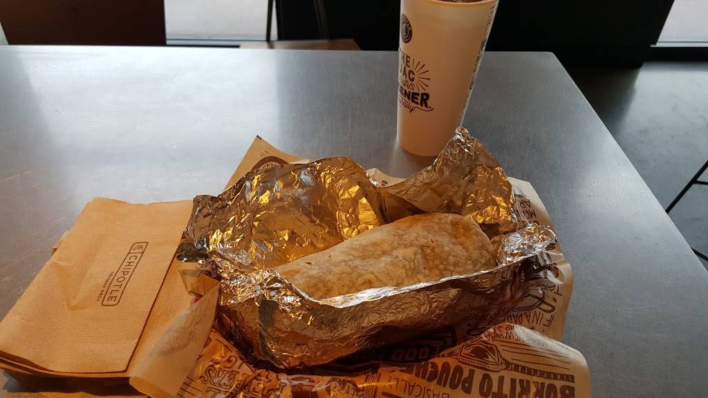 Chipotle Mexican Grill | restaurant | 2379 Iron Point Rd Ste 120, Folsom, CA 95630, USA | 9166054040 OR +1 916-605-4040