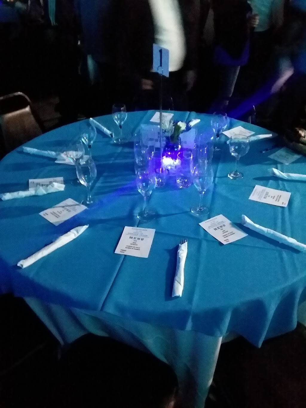 Mi Pueblo Viejo Bar & Entertainment | restaurant | 4000 W Washington Blvd, Los Angeles, CA 90018, USA | 3238705272 OR +1 323-870-5272