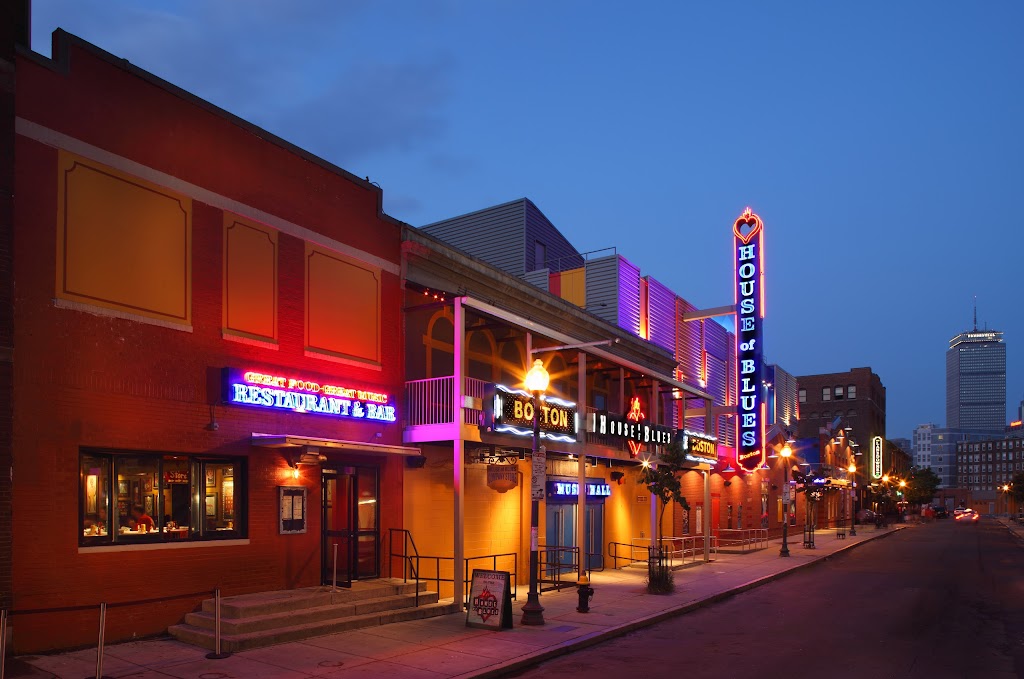 House of Blues Boston | night club | 15 Lansdowne St, Boston, MA 02215, USA | 8886932583 OR +1 888-693-2583