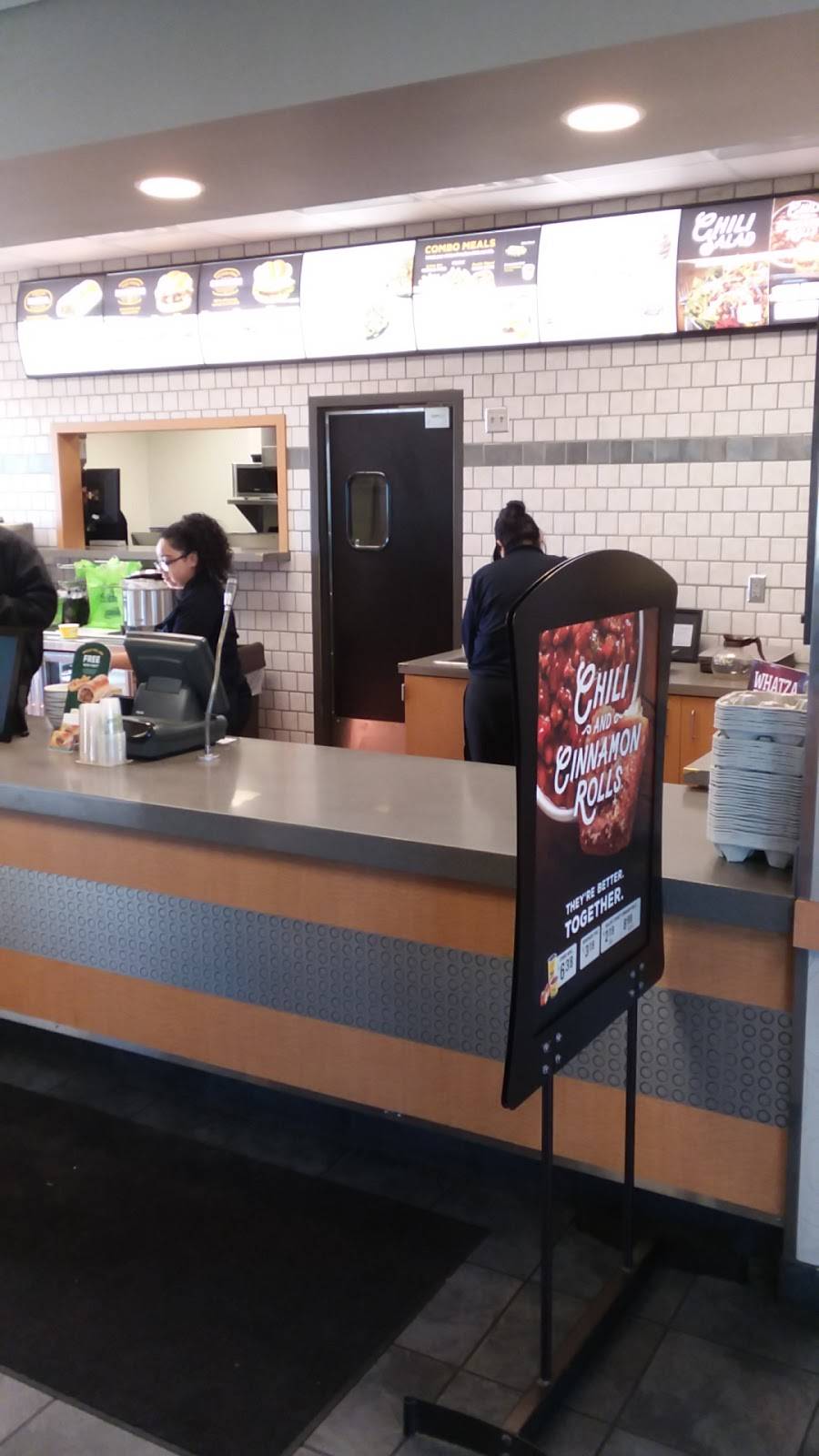 Runza Restaurant | restaurant | 3800 Yankee Hill Rd, Lincoln, NE 68516, USA | 4024202828 OR +1 402-420-2828