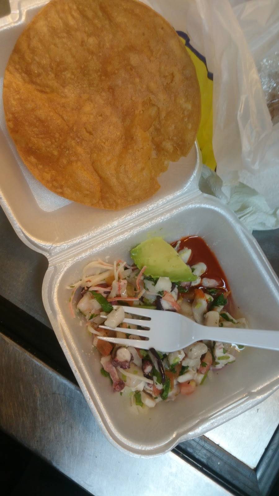 Ostioneria Ojo De Agua | restaurant | 10475 Veterans Memorial Dr, Houston, TX 77038, USA | 2819310202 OR +1 281-931-0202