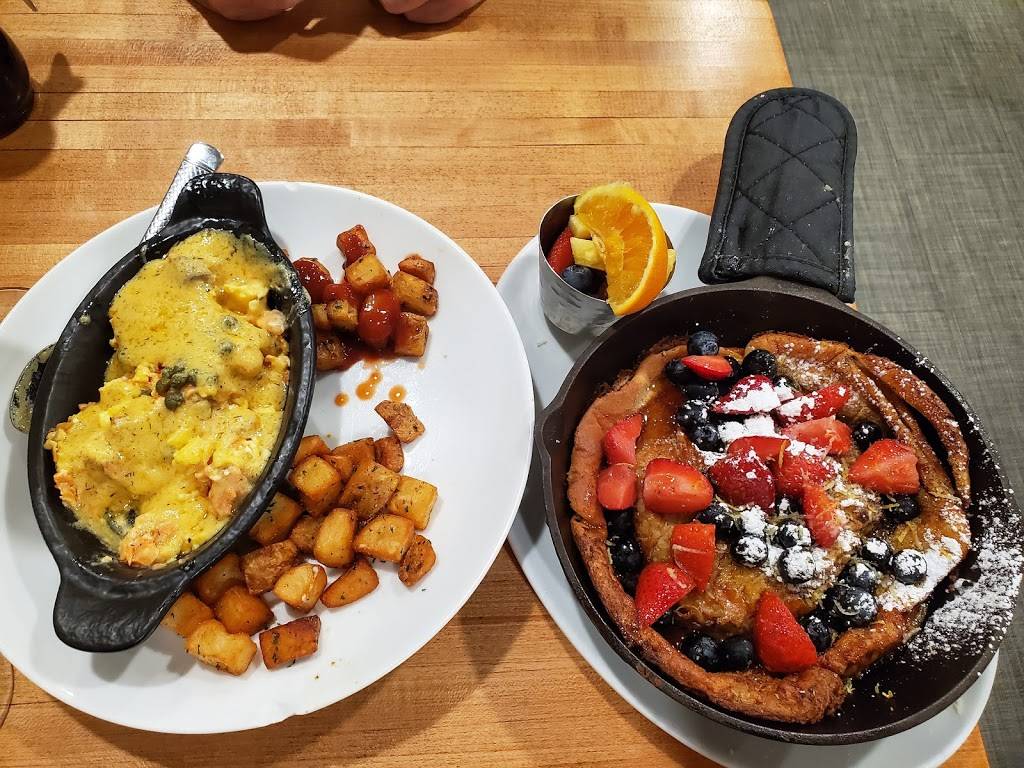 Le Peep Downtown Indy | restaurant | 301 N Illinois St, Indianapolis, IN 46204, USA | 3172373447 OR +1 317-237-3447