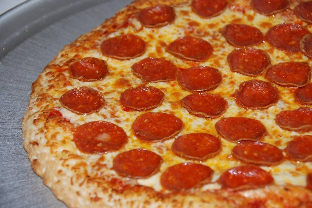 Cominos Pizza & Wings | restaurant | 1910 Dundas St E Suite 124, Whitby, ON L1N 2L6, Canada | 9054381011 OR +1 905-438-1011