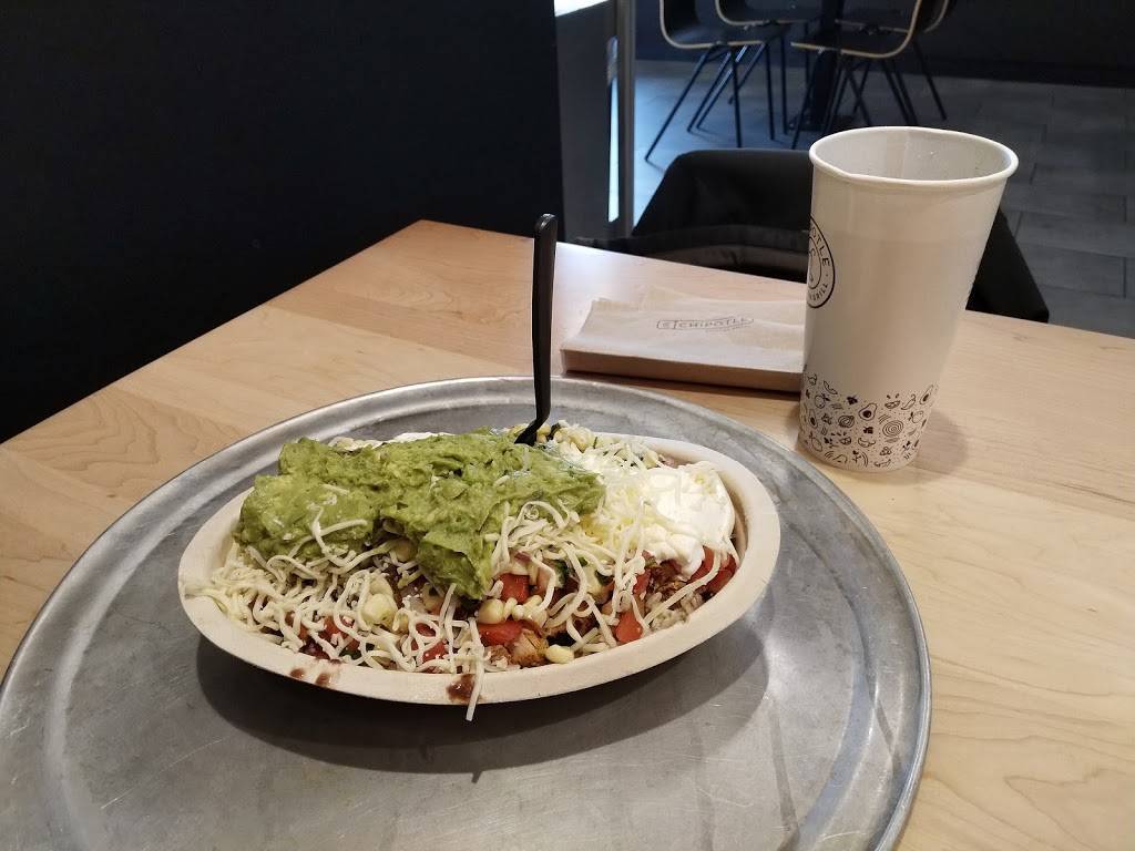 Chipotle Mexican Grill | restaurant | 3500 East-West Hwy, Hyattsville, MD 20782, USA | 3019559164 OR +1 301-955-9164