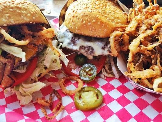 Giddy Up Burgers | restaurant | 4600 Leary Way NW, Seattle, WA 98107, USA | 2067822798 OR +1 206-782-2798