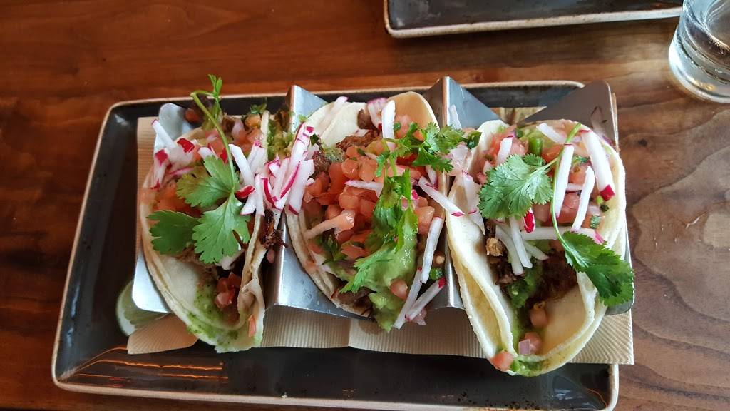 Geronimo Tequila Bar and Southwest Grill | restaurant | 2070 Post Rd, Fairfield, CT 06824, USA | 2039551643 OR +1 203-955-1643