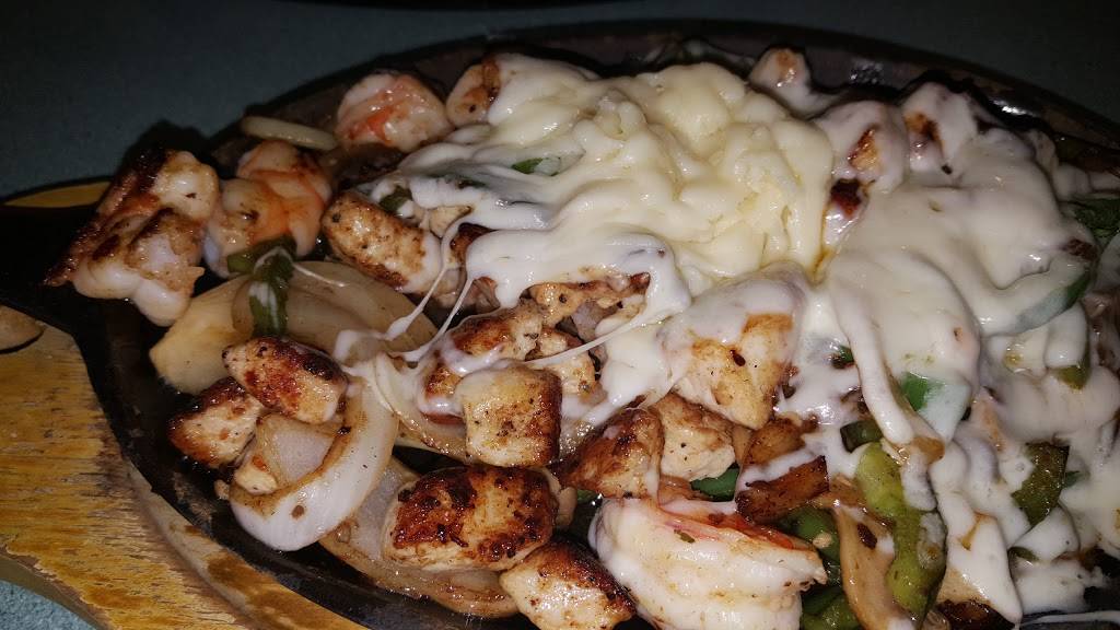 Linos Mexican Kitchen | restaurant | 222 Shrewsbury Ave, Red Bank, NJ 07701, USA | 7325309772 OR +1 732-530-9772