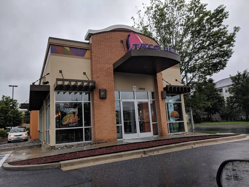 Taco Bell | meal takeaway | 19923 Century Blvd, Germantown, MD 20874, USA | 3015284434 OR +1 301-528-4434