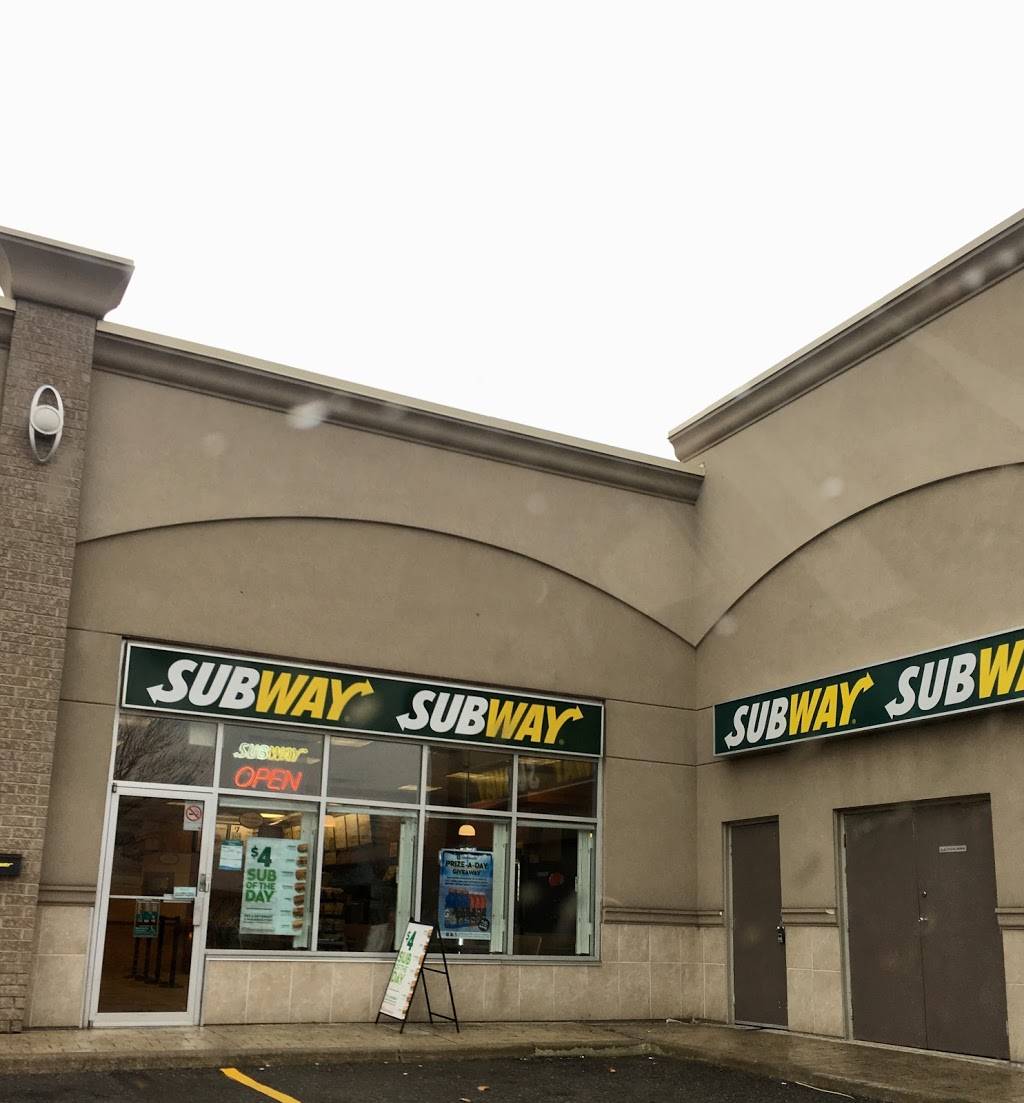 Subway | restaurant | 2325 Matheson Blvd E #2, Mississauga, ON L4W 5B3, Canada | 9056248822 OR +1 905-624-8822
