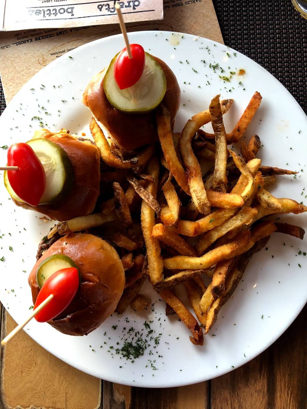 Play Book Ultra Sports Bar | night club | 6913 N Milwaukee Ave, Niles, IL 60714, USA | 8475887529 OR +1 847-588-7529