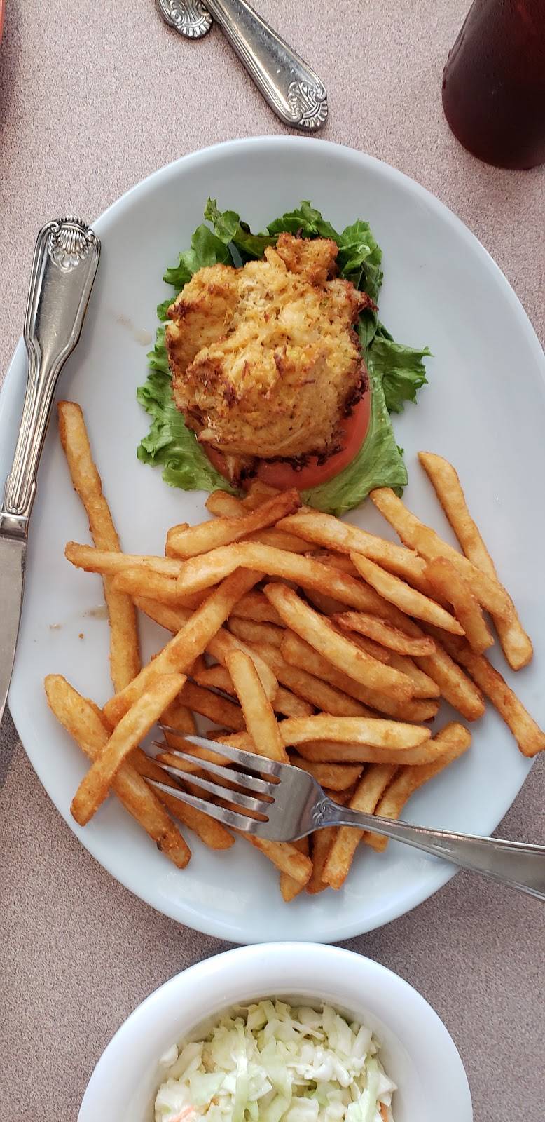 Ocean Eddies Seafood Restaurant | meal takeaway | 1415 Atlantic Ave, Virginia Beach, VA 23451, USA | 7574257742 OR +1 757-425-7742