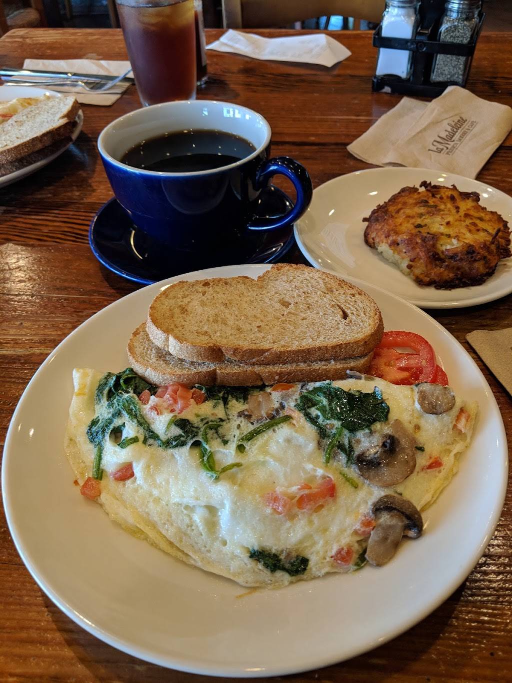 la Madeleine French Bakery & Café Town & Country | cafe | 770 West Sam Houston Pkwy N Suite 100, Houston, TX 77024, USA | 7134657370 OR +1 713-465-7370