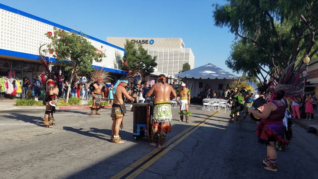 El Huarache De Dona Chela Restaurant | restaurant | 10956 Valley Mall, El Monte, CA 91731, USA | 6264544024 OR +1 626-454-4024