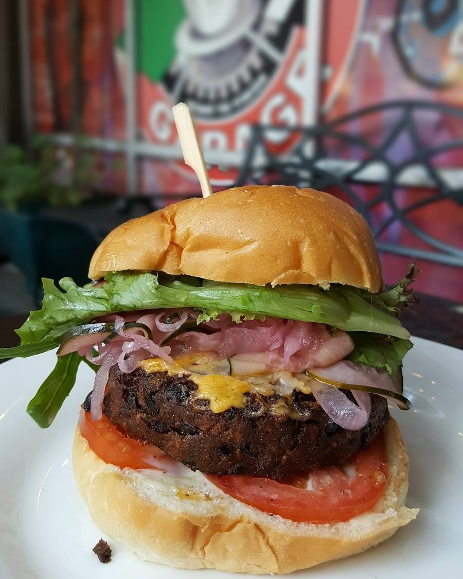 Capitol Garage | restaurant | 1500 K St, Sacramento, CA 95814, USA | 9164443633 OR +1 916-444-3633