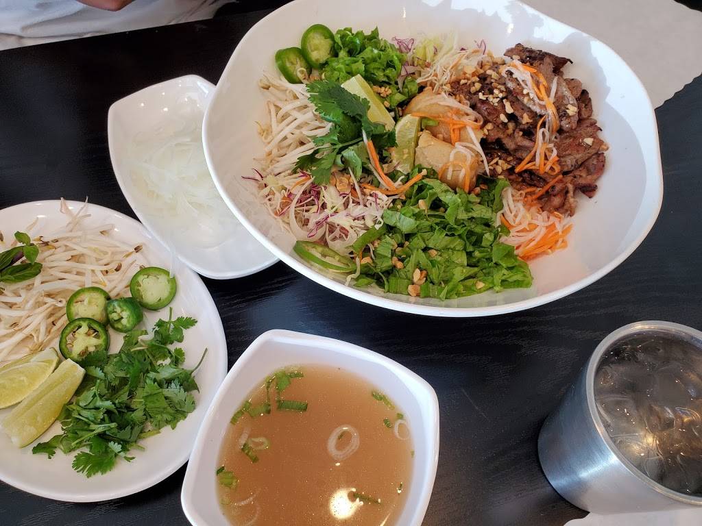 CaliPHOnia | restaurant | 425 S Western Ave suite b, Los Angeles, CA 90020, USA | 2135683027 OR +1 213-568-3027