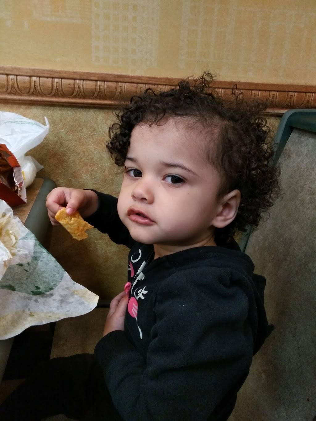 Subway | restaurant | 4203 Plantation Rd NE, Roanoke, VA 24012, USA | 5407771407 OR +1 540-777-1407