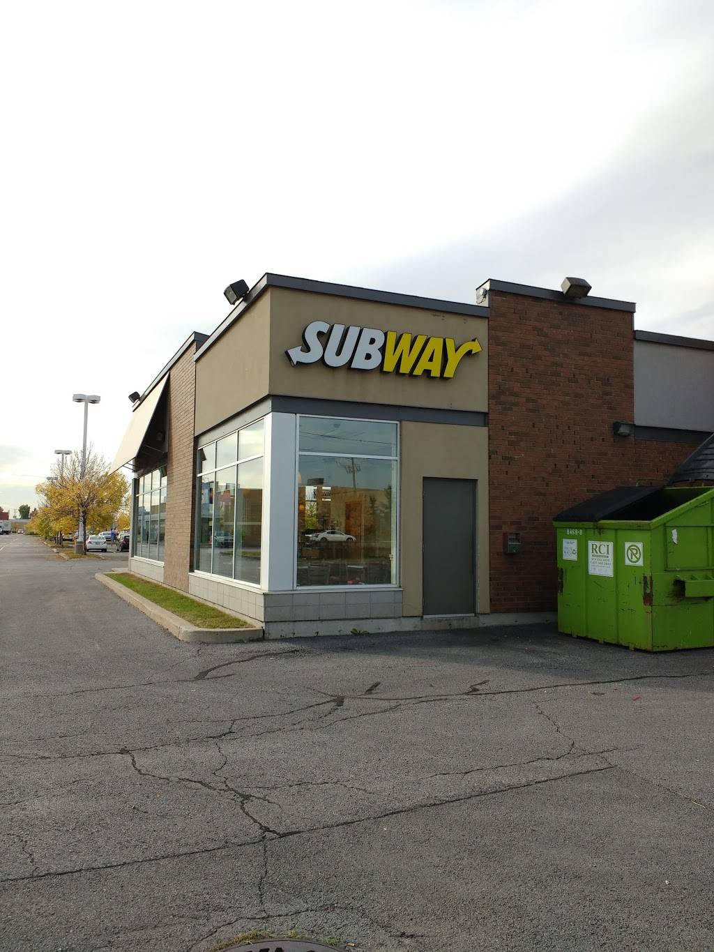 Restaurant SUBWAY | restaurant | 334 Montée des Pionniers, Terrebonne, QC J6V 1S6, Canada | 4505857317 OR +1 450-585-7317