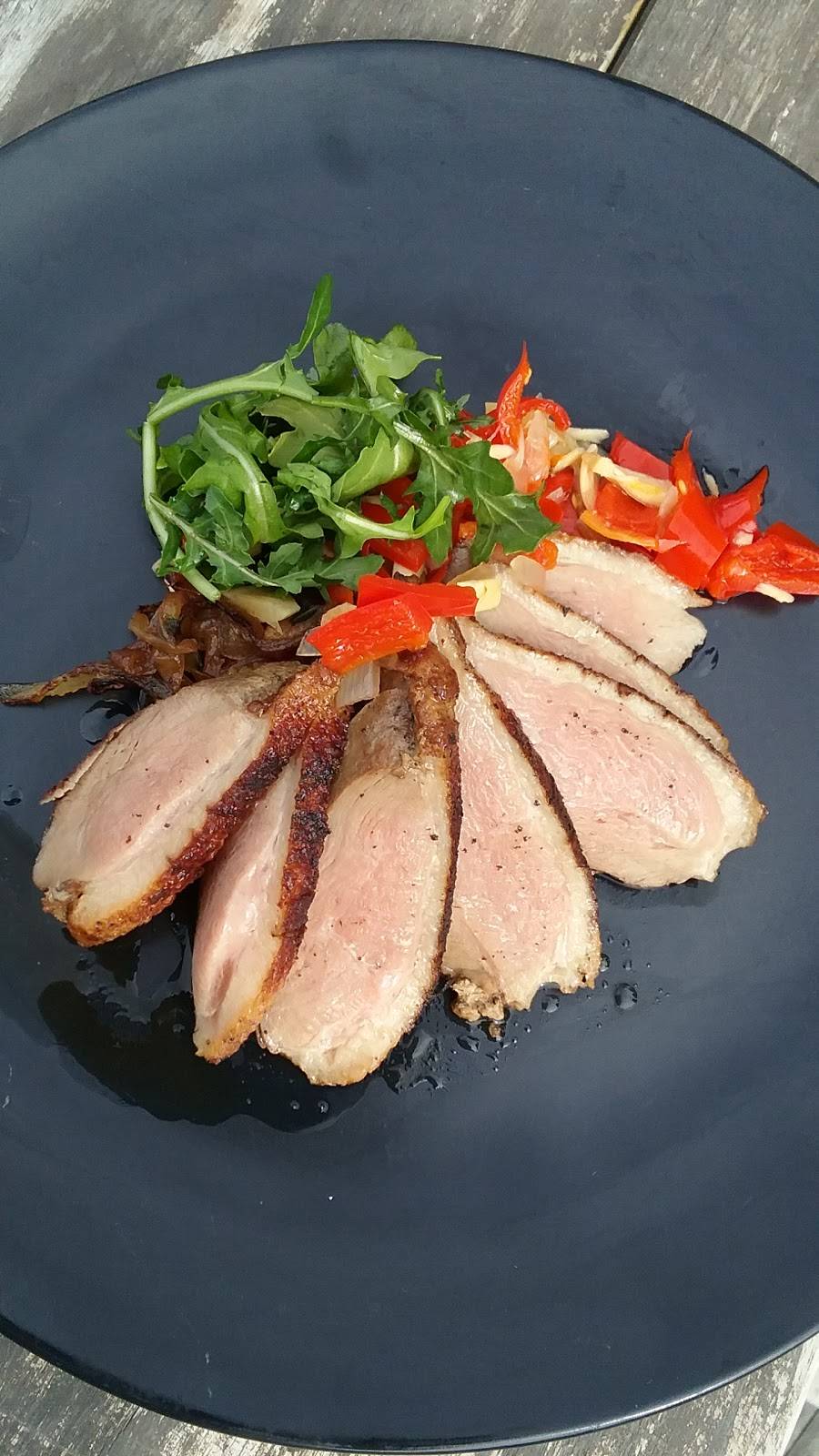 TAHOE POURHOUSE | restaurant | 2042 Lake Tahoe Blvd, South Lake Tahoe, CA 96150, USA | 5306003775 OR +1 530-600-3775