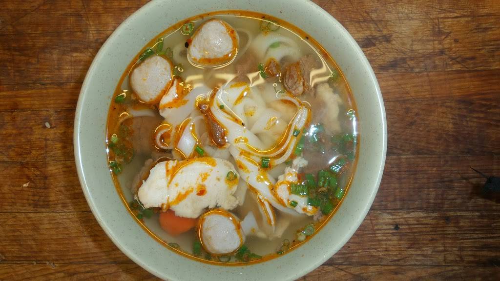 Egg Roll King | restaurant | 3111 N San Fernando Rd, Los Angeles, CA 90065, USA | 3232565271 OR +1 323-256-5271