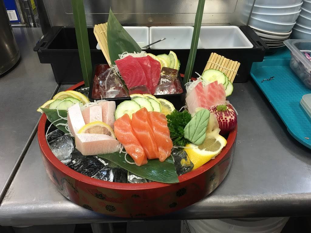 Linko Sushi | restaurant | 12115 Apple Valley Rd, Apple Valley, CA 92308, USA | 7602401125 OR +1 760-240-1125