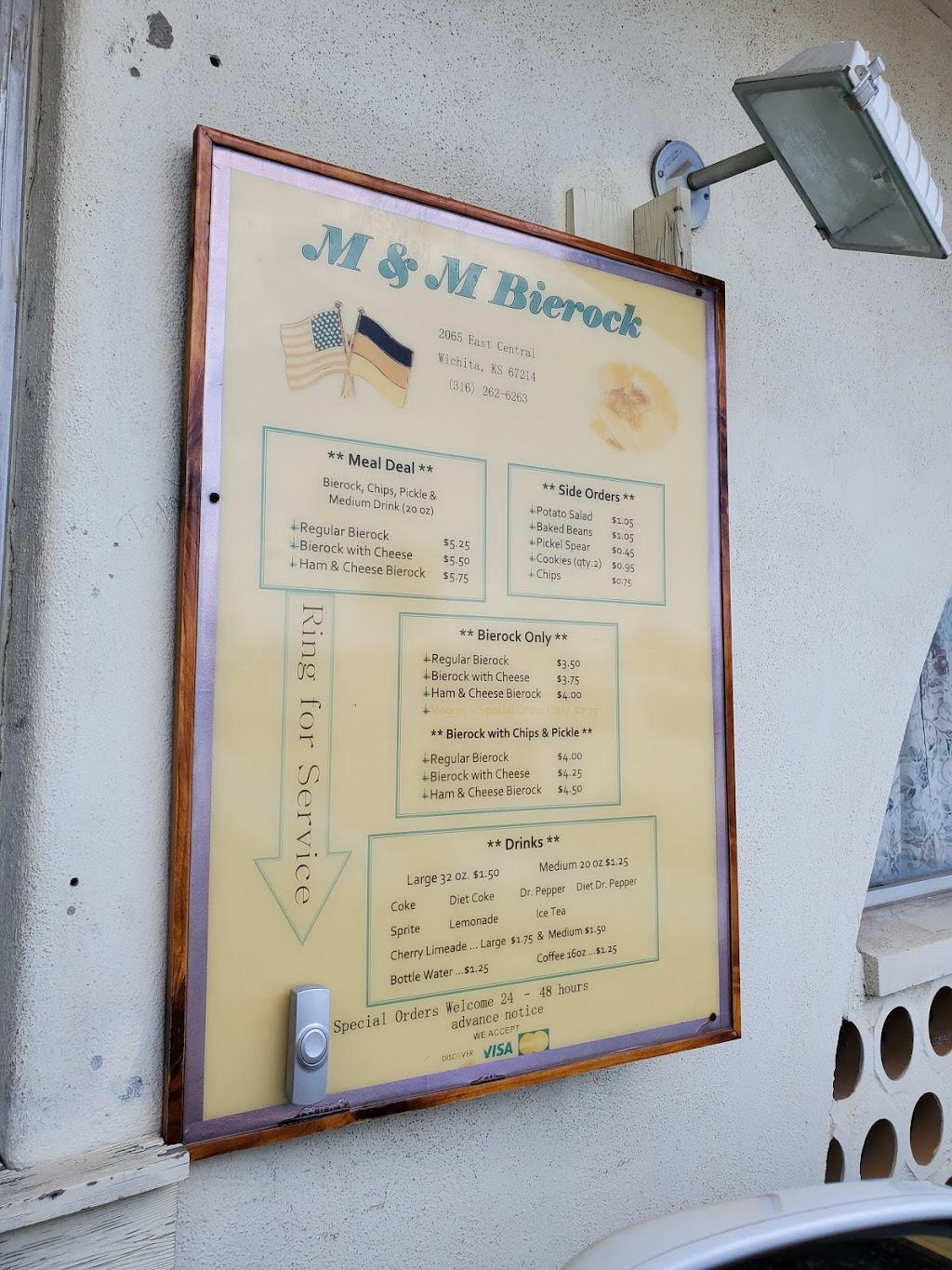 M & M Bierock | restaurant | 2065 E Central Ave, Wichita, KS 67214, USA | 3162626263 OR +1 316-262-6263