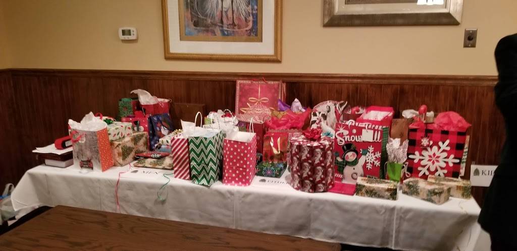 Carey Hilliards Restaurant | restaurant | 514 US-80, Garden City, GA 31408, USA | 9129645671 OR +1 912-964-5671