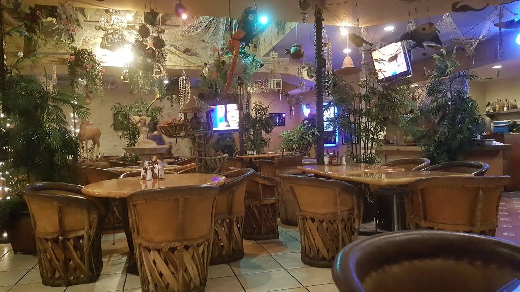 Mariscos La Sirena | restaurant | 515 Main Street, Santa Ana, CA 92701, USA | 7145410350 OR +1 714-541-0350