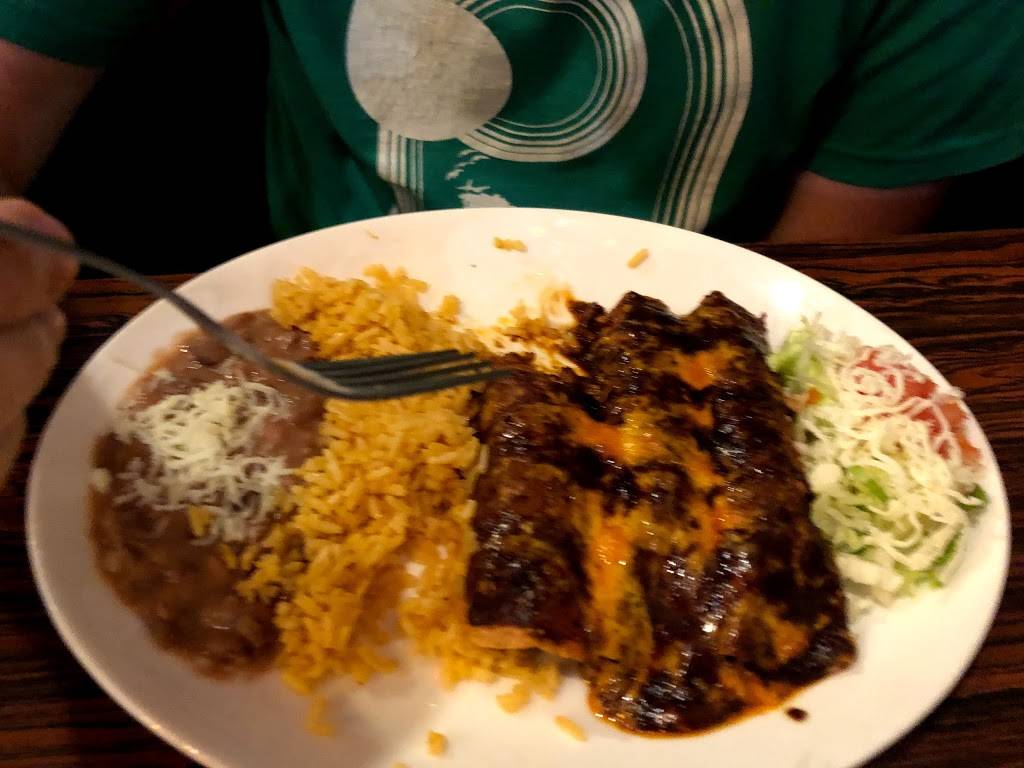 Abels Pizza & Mexican Food | restaurant | 125 Center St, Grayslake, IL 60030, USA | 8475482003 OR +1 847-548-2003