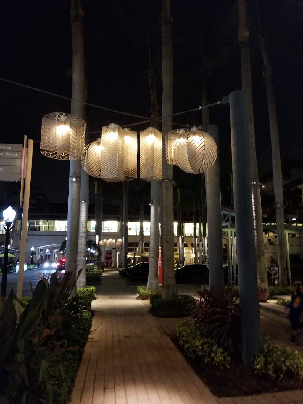 Yard House | meal takeaway | 320 San Lorenzo Ave Space 1320, Coral Gables, FL 33146, USA | 3054479273 OR +1 305-447-9273