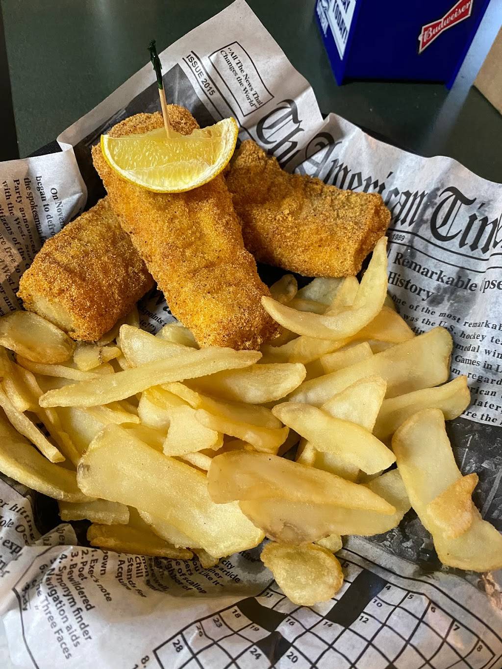 Daves Tavern and Grill | restaurant | 8520 Holton Rd, Holton, MI 49425, USA | 2318217114 OR +1 231-821-7114