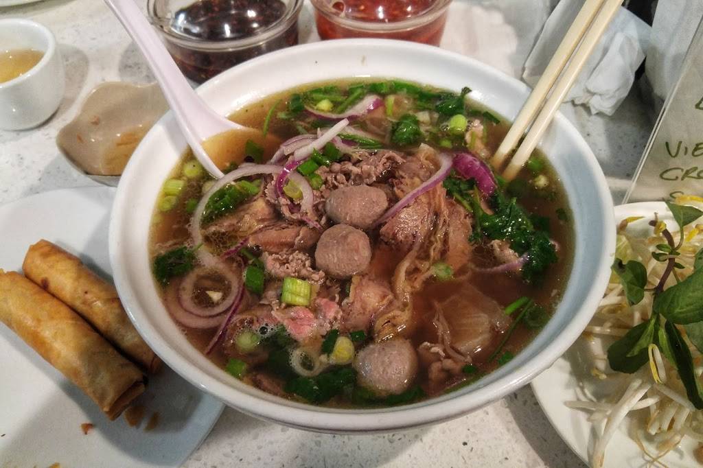 Huong Viet | restaurant | 1750 St Clair Ave W, Toronto, ON M6N 1J3, Canada | 4166588088 OR +1 416-658-8088