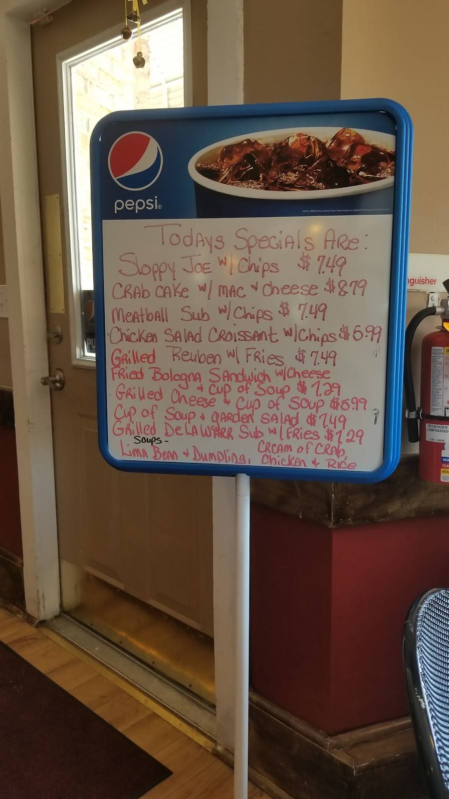 Main Street Cafe | restaurant | 29 Commerce St, Harrington, DE 19952, USA | 3023987800 OR +1 302-398-7800