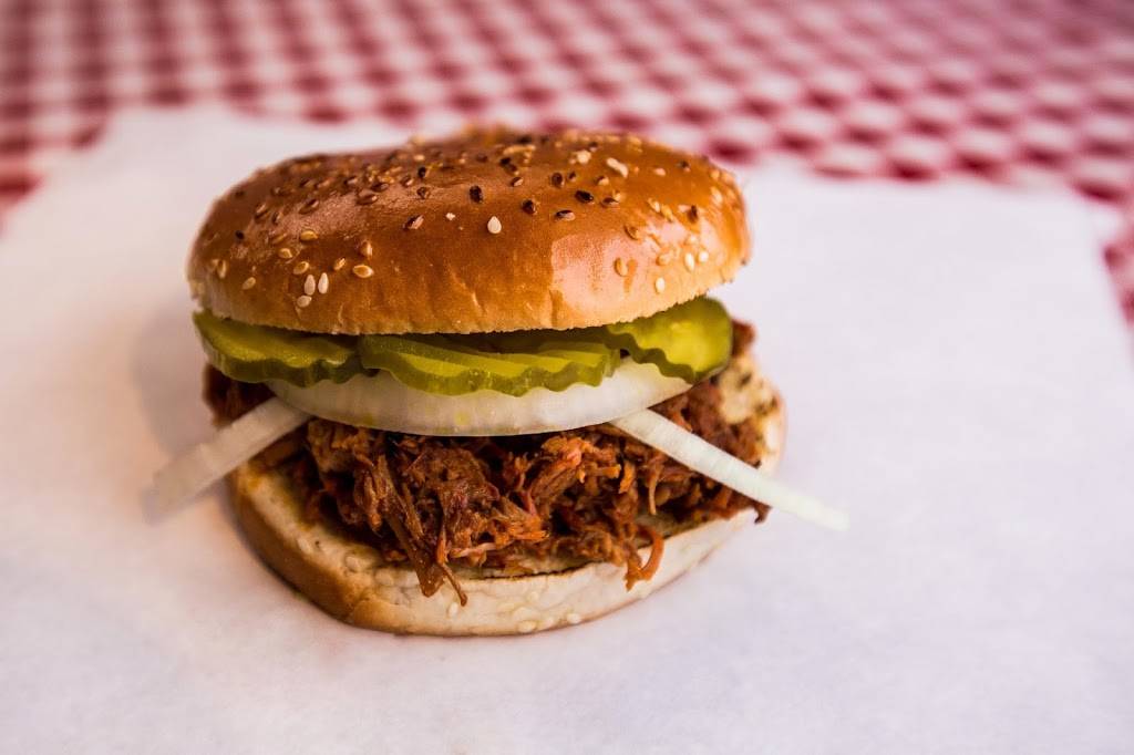 Hoegemeyers Barbeque Barn | restaurant | 711 Concrete St, Corpus Christi, TX 78401, USA | 3618844227 OR +1 361-884-4227