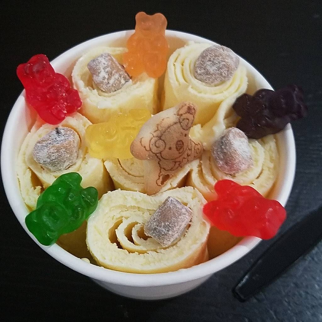 IceSmile Fowler Shopping Center | restaurant | 1510-1526 E Fowler Ave, Tampa, FL 33612, USA | 8137351067 OR +1 813-735-1067