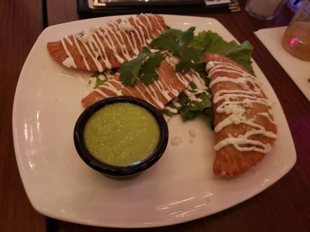 El Cacto | restaurant | 54 E 13th St, New York, NY 10003, USA | 2124775577 OR +1 212-477-5577