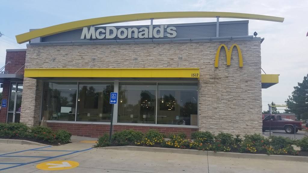 McDonalds | cafe | 1512 Goodman Rd, Horn Lake, MS 38637, USA | 6623421196 OR +1 662-342-1196