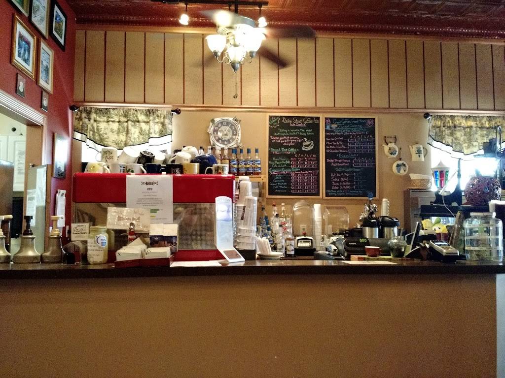 Bridge Street Coffee & Tea | meal takeaway | 23 Fort Thompson Ave, LaBelle, FL 33935, USA | 8636740104 OR +1 863-674-0104