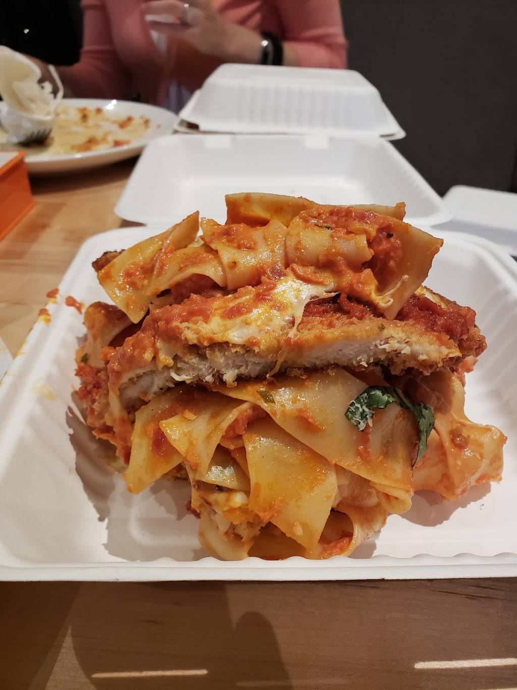 Republic House Social Eatery | restaurant | 1900 King St E, Hamilton, ON L8K 1W1, Canada | 6476881968 OR +1 647-688-1968